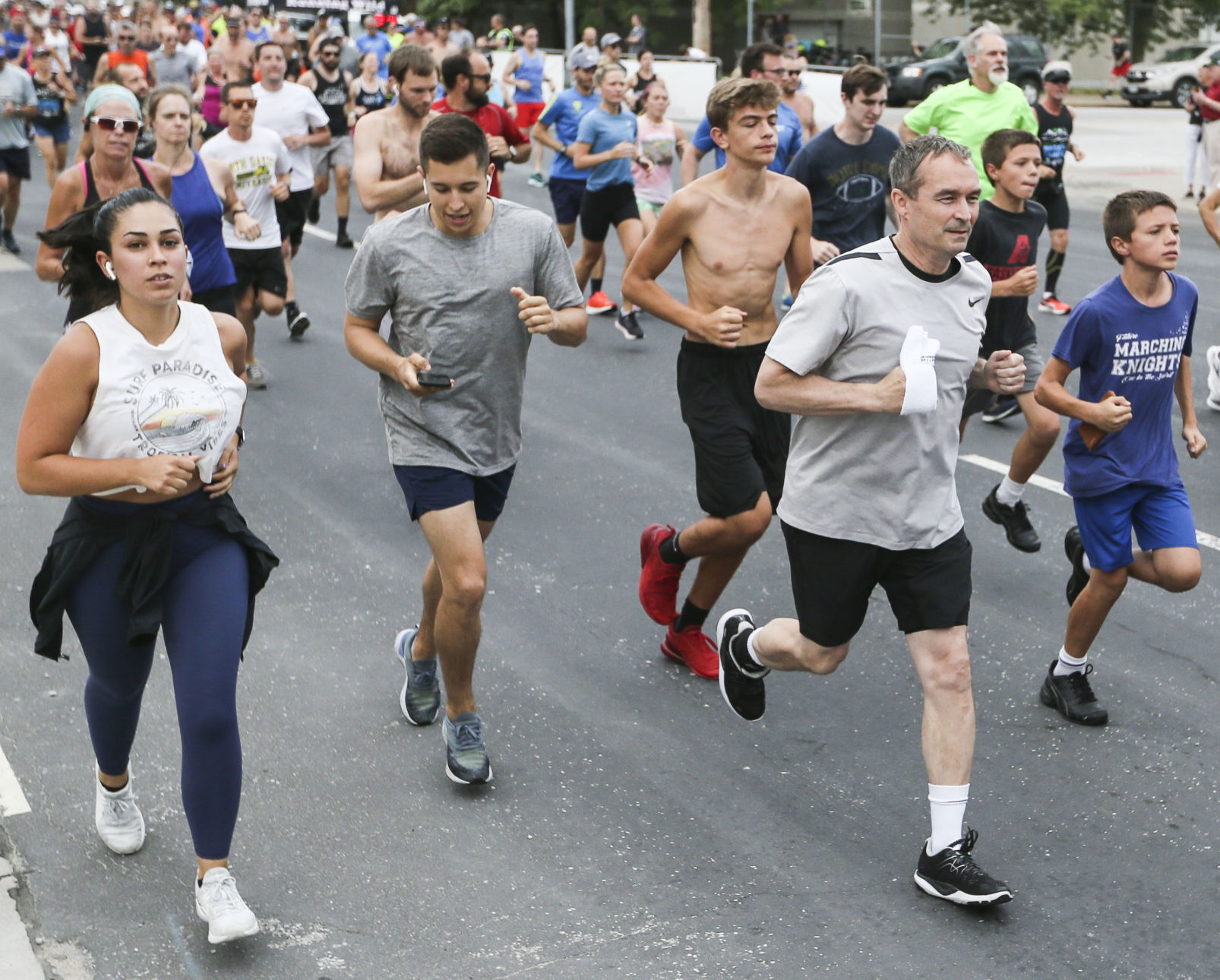 Runners get ready
